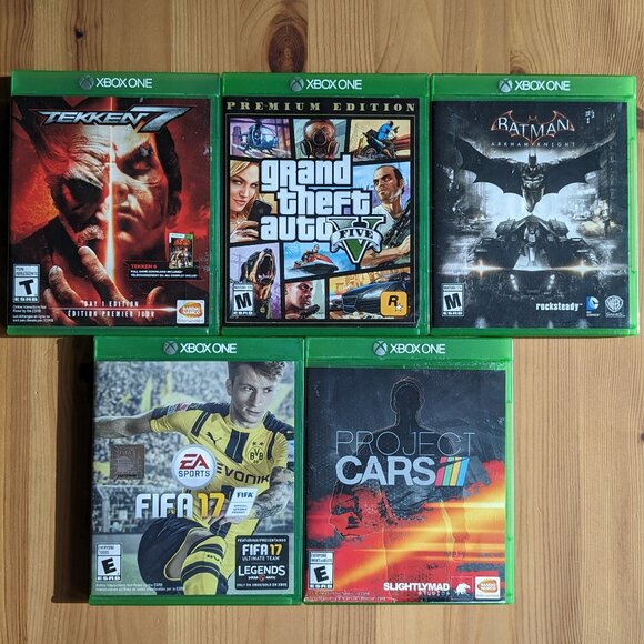XBOX One Video Game Lot (GTA 5, Tekken 7, Batman: Arkham Knight, FIFA 17....) - Picture 1 of 7